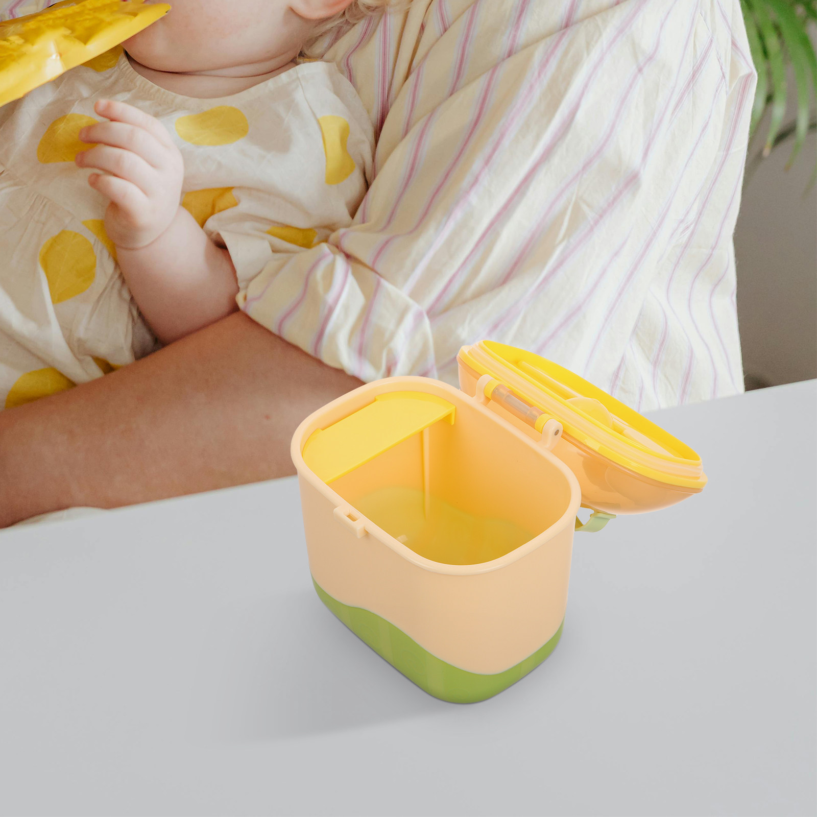 Wielokomorowy dozownik do mlek – Baby Food For Travelling recenzja i cena