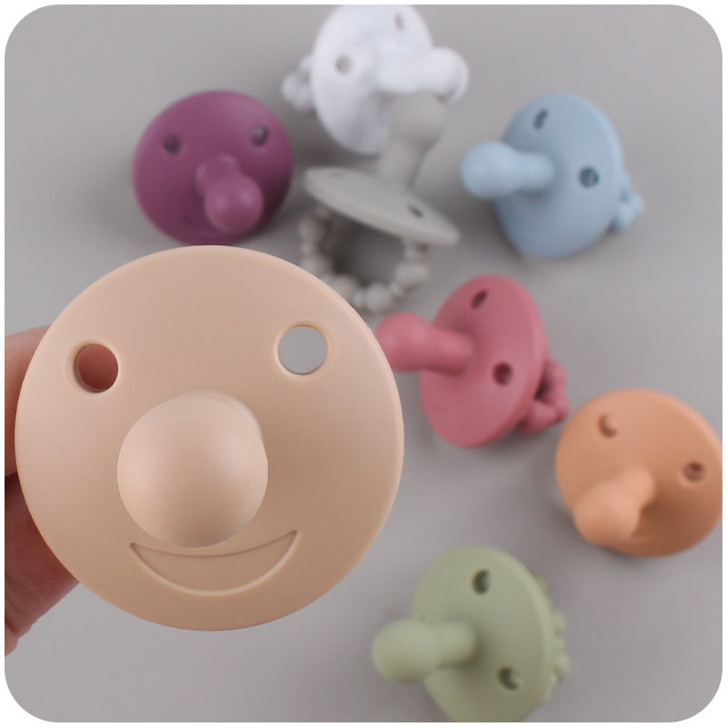 Silikonowy smoczek dla niemowl – Baby Food Game recenzja i cena